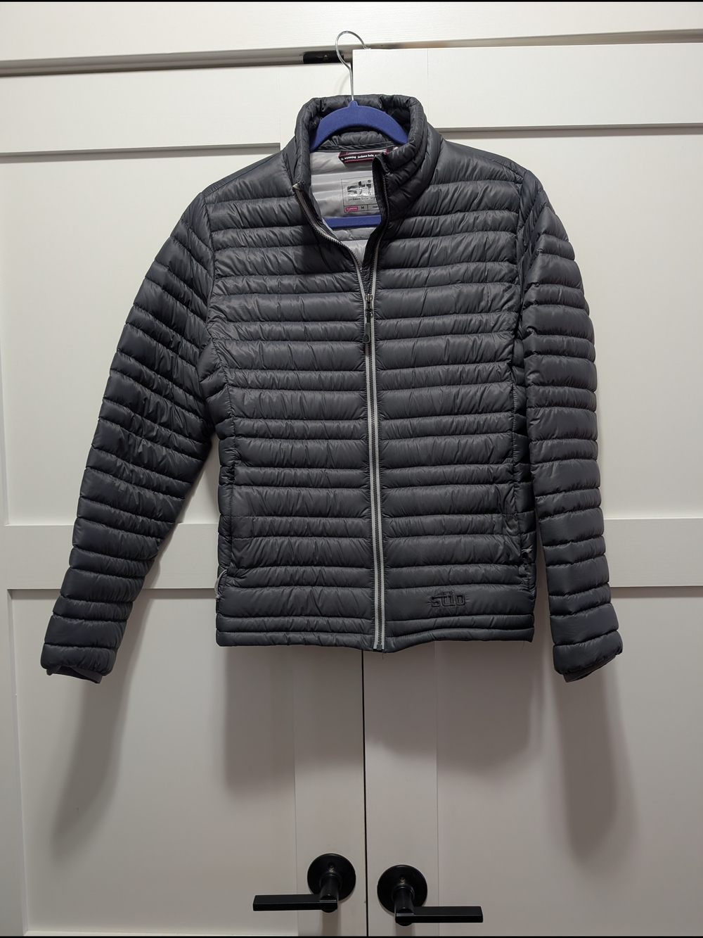 Stio Women's Quilted Puffer Jacket - Charcoal Gray